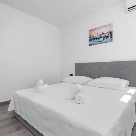 Apartment New Denis 2 Vodice