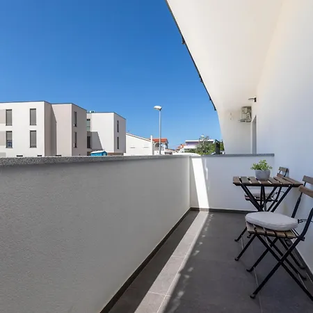New Denis 2 Apartment Vodice